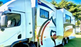 MB ACCELO 1316 6×2 PARA 6 PESSOAS E 3 EQUINOS